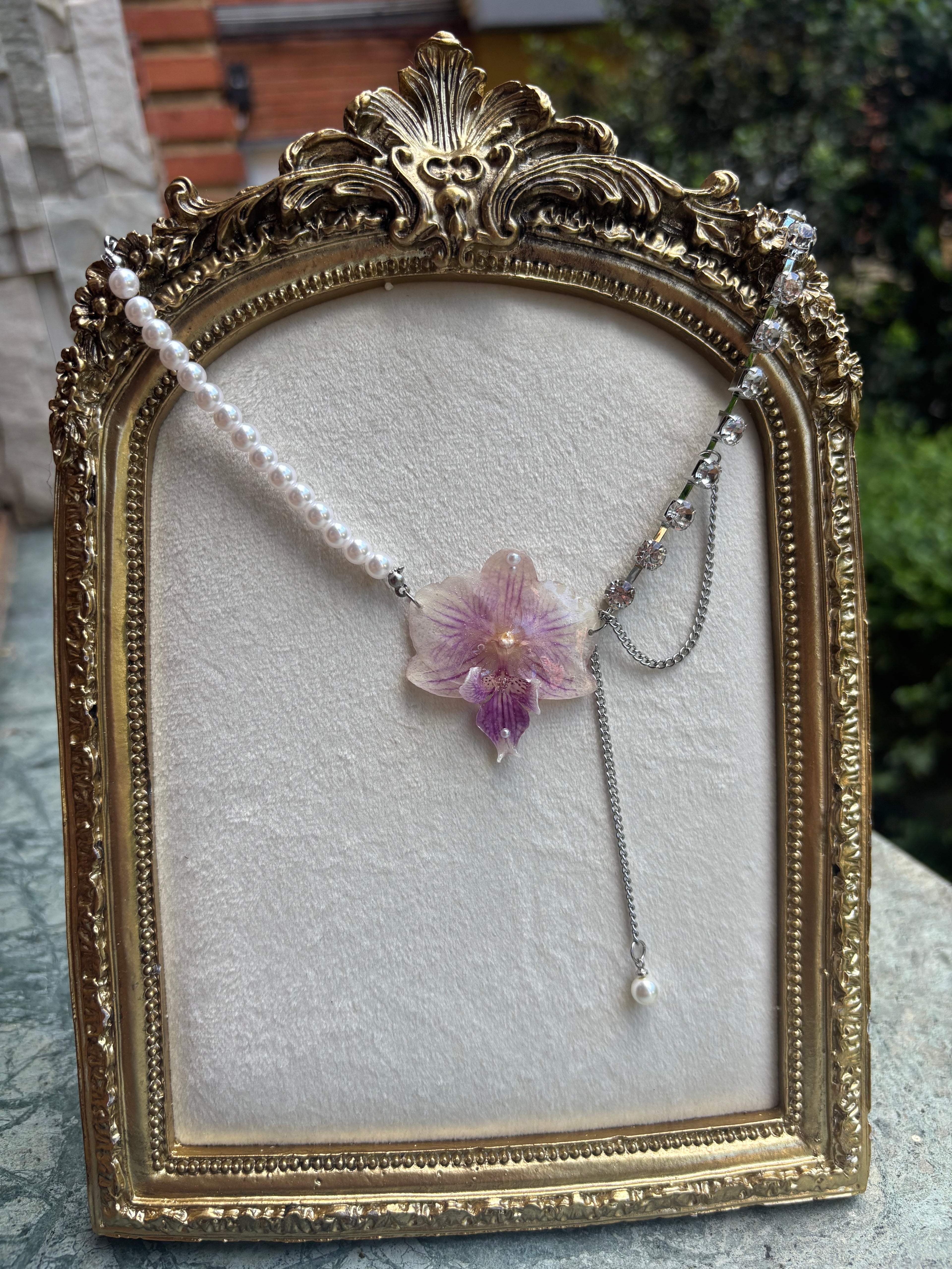 Collar Plateado con Flor Real Orquídea Rosa | JOYERÍA BOTÁNICA |