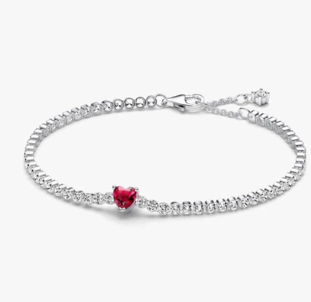 Pulsera Tenis Plateada Corazón Rojo