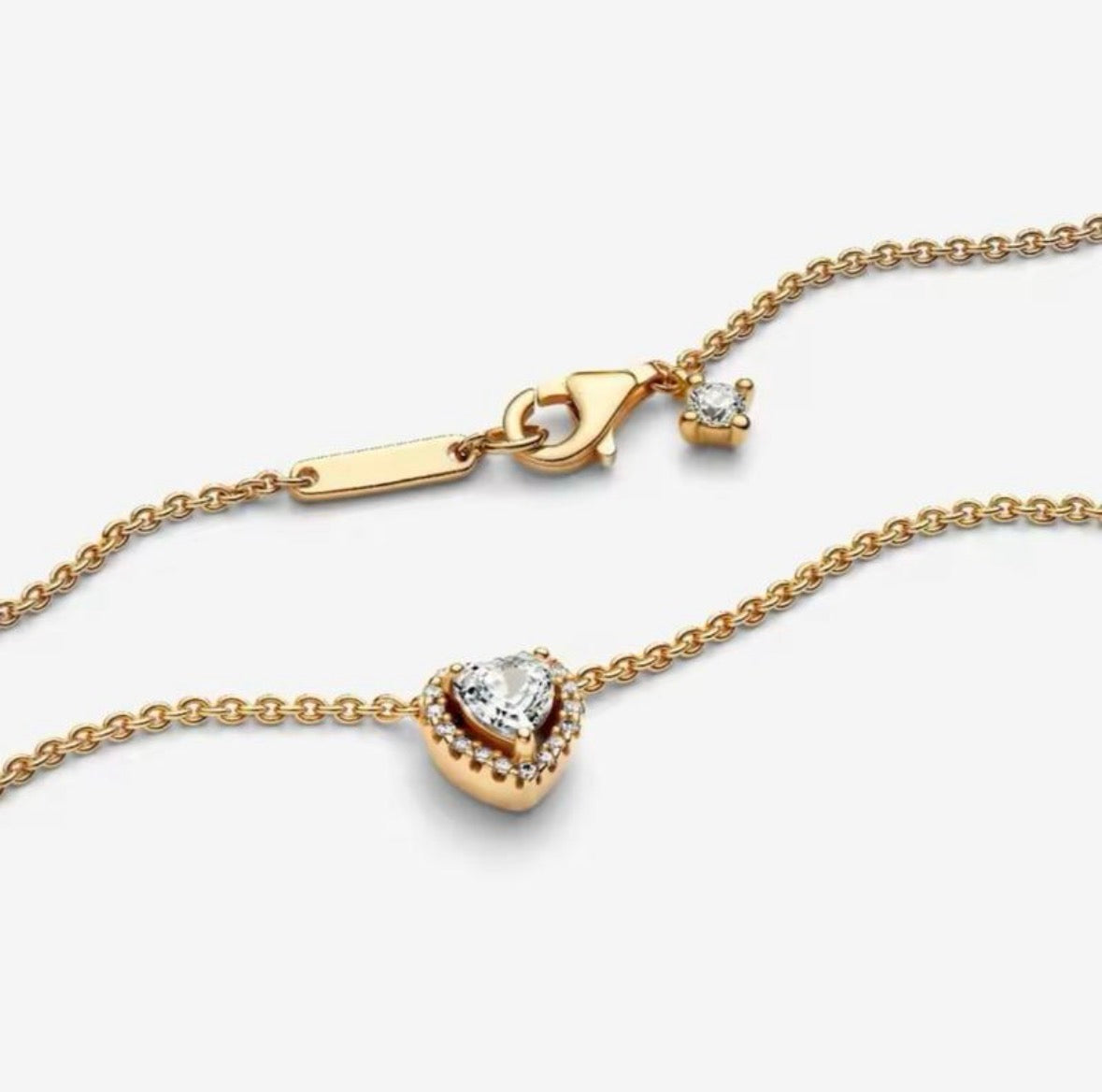 Collar Dorado Corazón Blanco