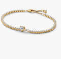 Pulsera Tenis Dorada Corazón Blanco