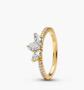 Anillo Dorado Flor Blanca