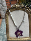 Collar Plateado con Flor Real Orquídea Morada | JOYERÍA BOTÁNICA |