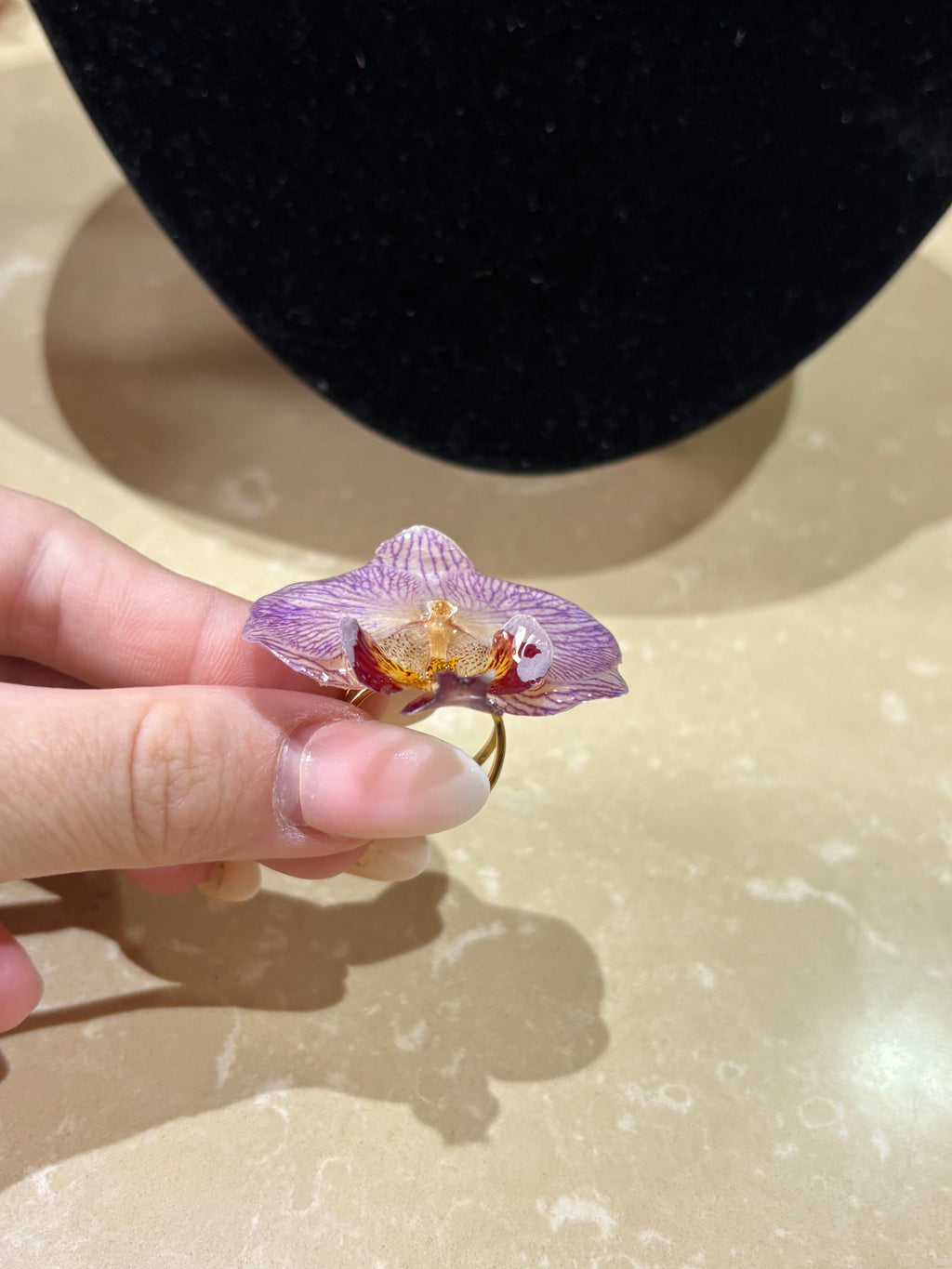 Anillo con Flor Real Orquídea Morada | JOYERÍA BOTÁNICA |
