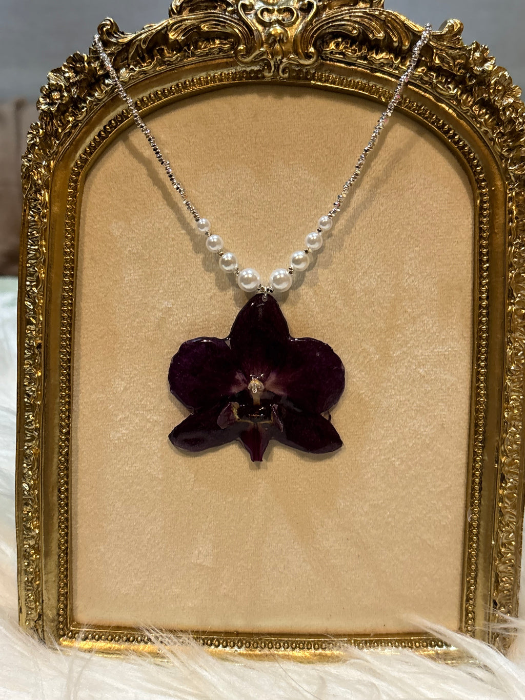 Collar Plateado con Flor Real Orquídea Morada | JOYERÍA BOTÁNICA |
