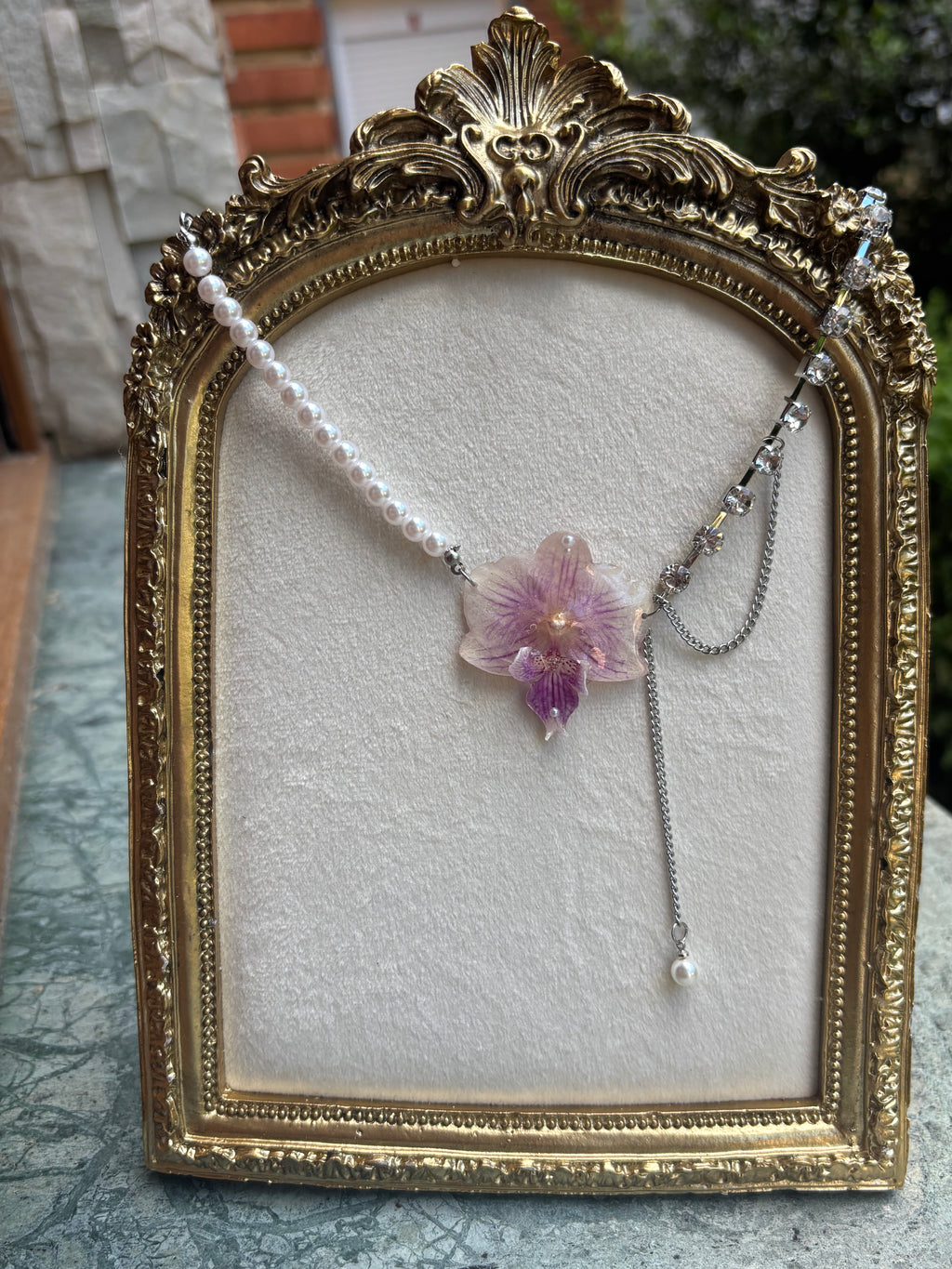 Collar Plateado con Flor Real Orquídea Rosa | JOYERÍA BOTÁNICA |