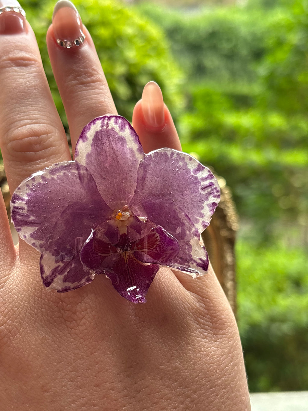 Anillo con Flor Real Orquídea Morada | JOYERÍA BOTÁNICA |