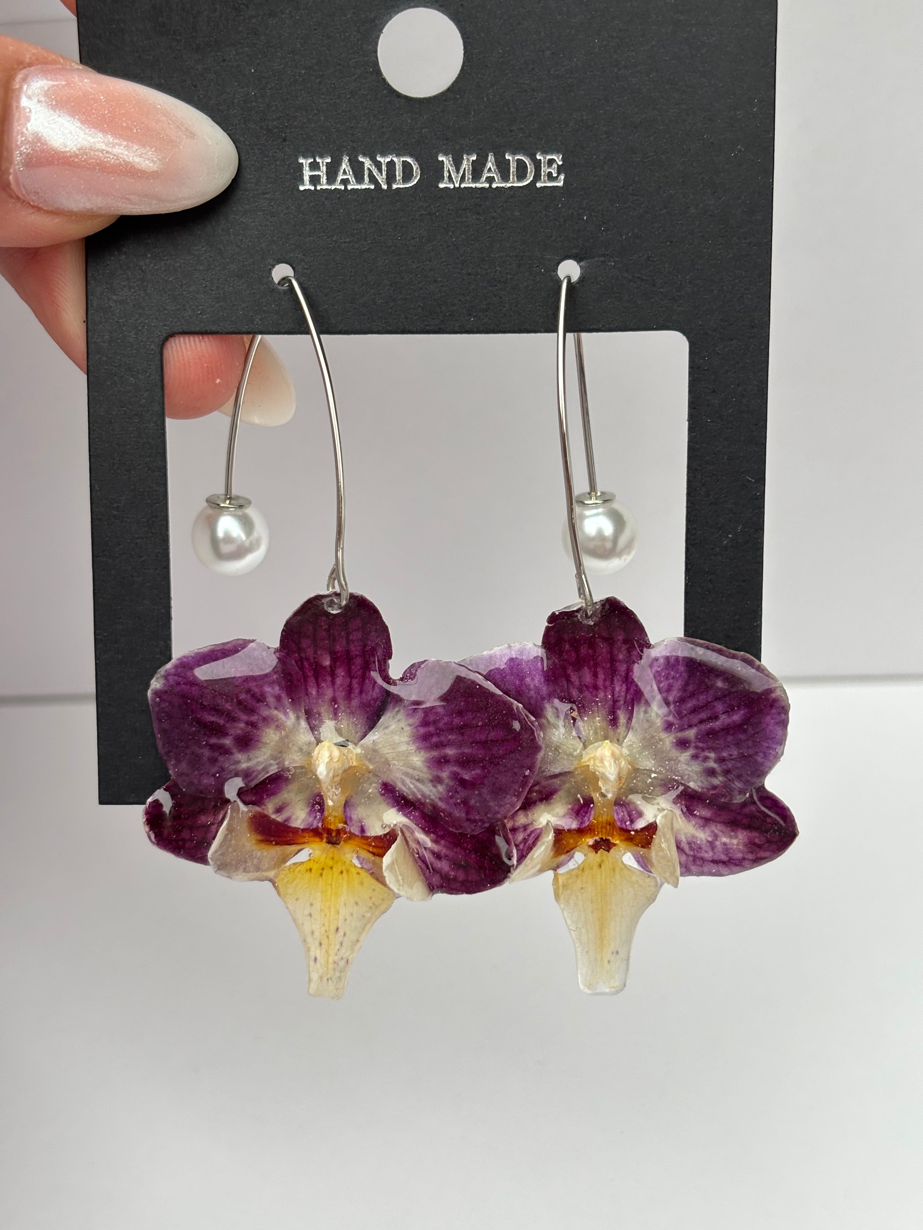 Pendientes Plateados con Flor Real Orquídea Morada | JOYERÍA BOTÁNICA |