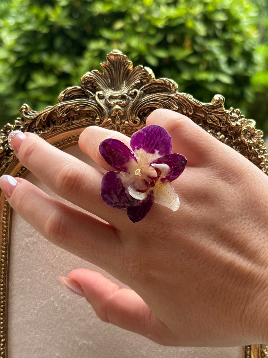 Anillo con Flor Real Orquídea Morada | JOYERÍA BOTÁNICA |