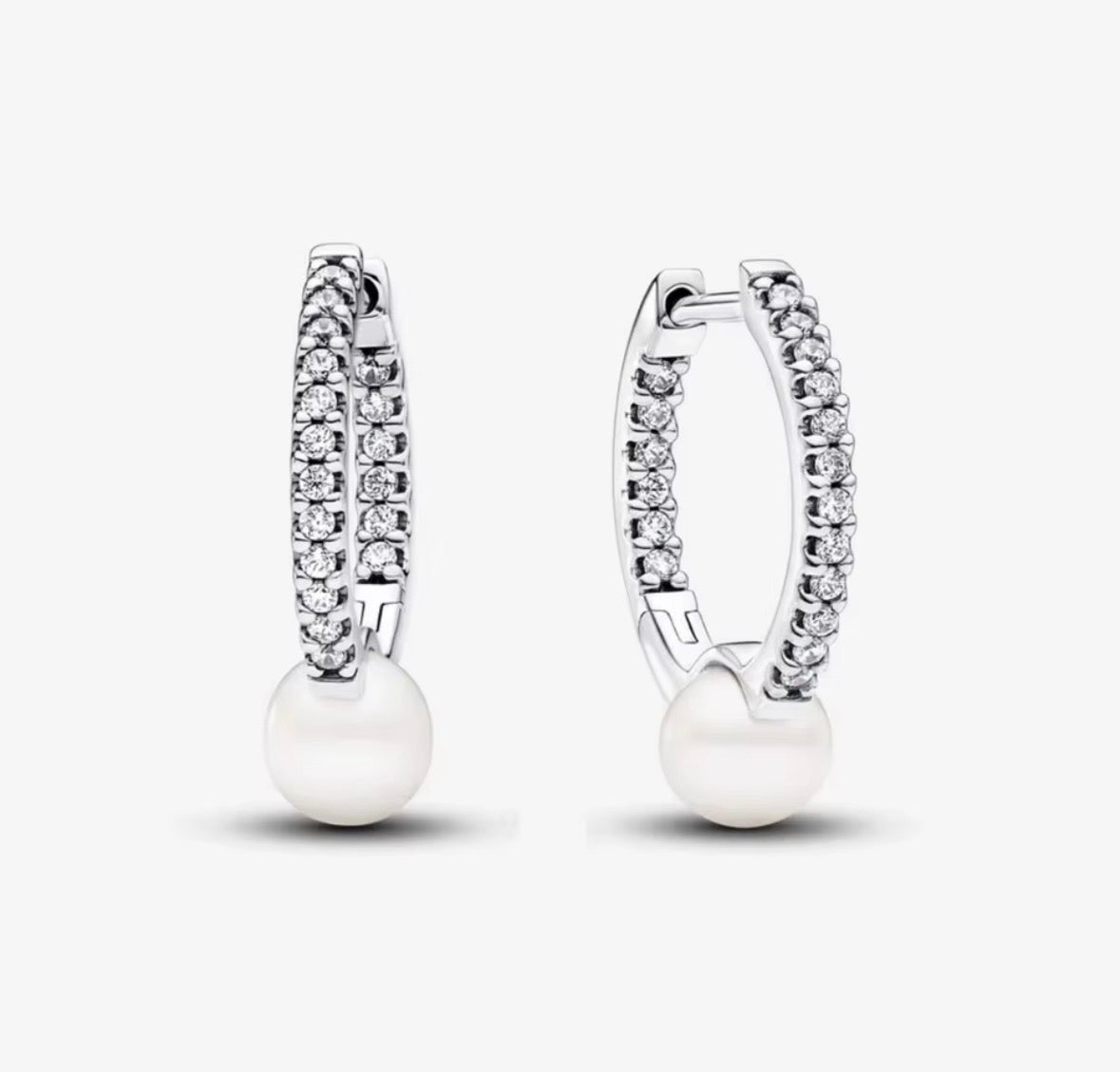 Pendientes Plateados con perlas