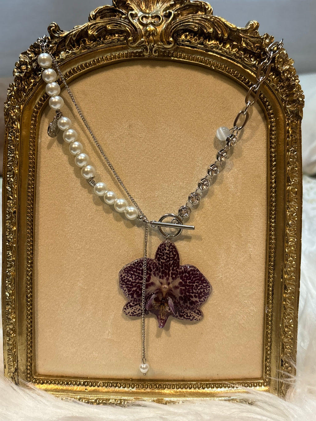 Collar Plateado con Flor Real Orquídea Morada | JOYERÍA BOTÁNICA |