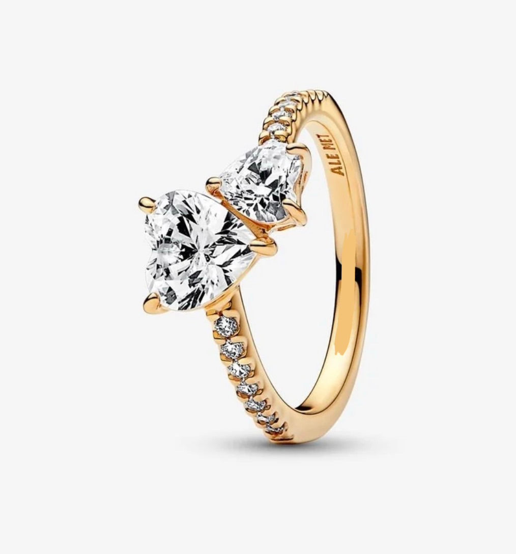 Anillo Dorado Doble Corazón Blanco