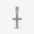 Charm Cruz Plateada y Circonitas