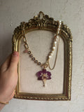Collar Dorado con Flor Real Orquídea Morada-Blanca| JOYERÍA BOTÁNICA |